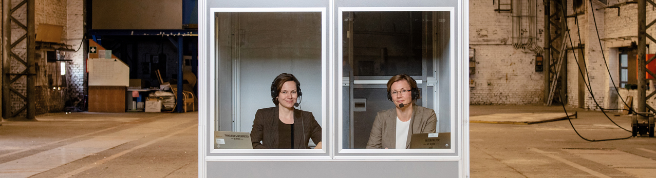 Konferenzdolmetscher NRW Andrea Wilming und Karin Walker: Konferenzdolmetschen, Konferenzberatung, Übersetzung, Protokollierung.